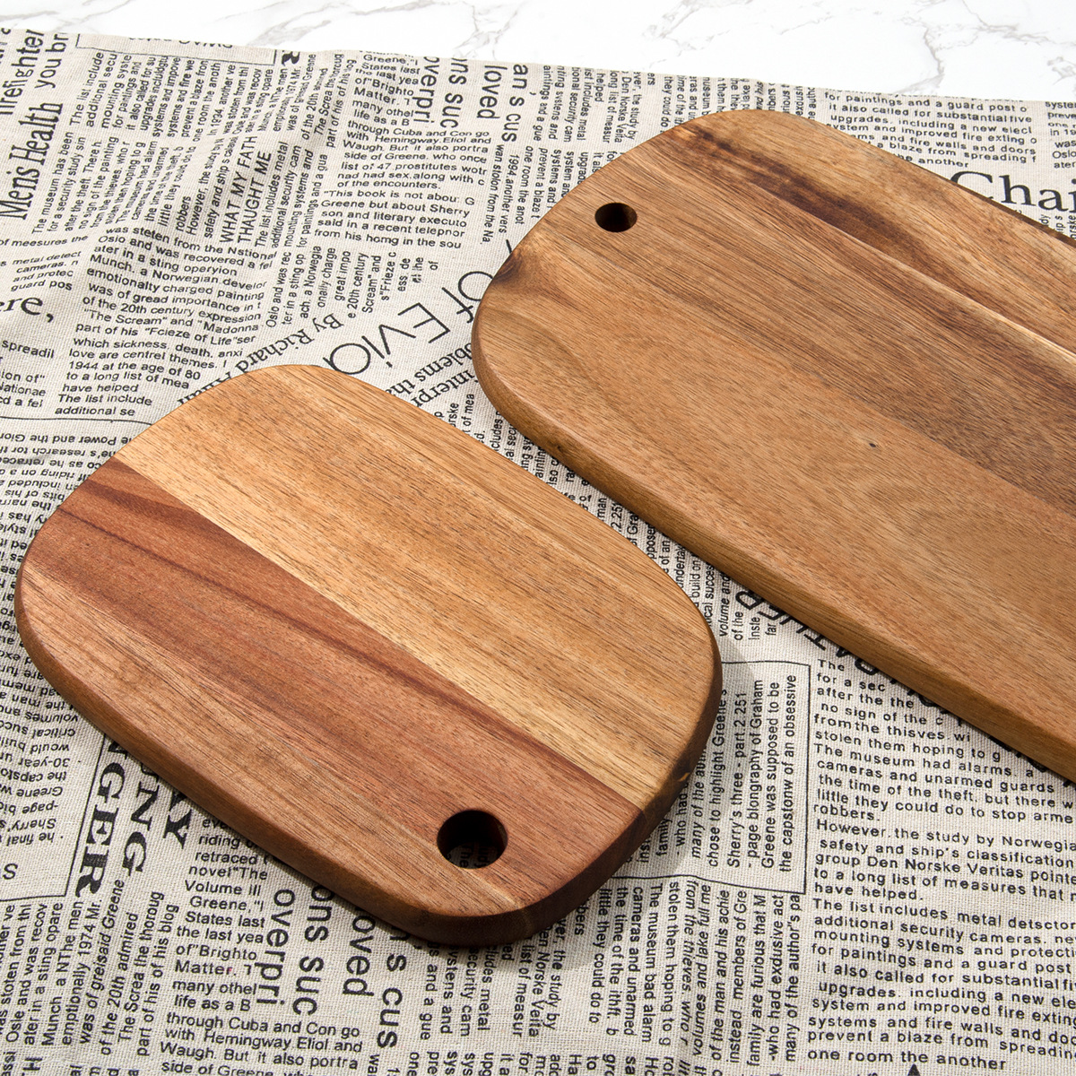 Minimalist Acacia Wood Cutting Board with Hanging Hole – Rounded Corner Chopping Board